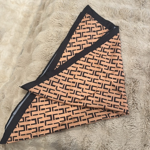 ASOS scarf - Picture 2 of 2